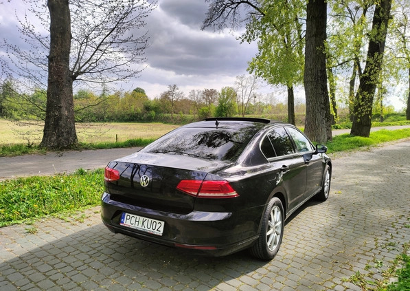 Volkswagen Passat cena 55900 przebieg: 196666, rok produkcji 2018 z Szamocin małe 67